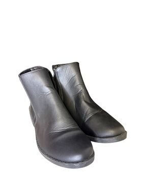 Women’s Classic Black Ankle Boots Size 8